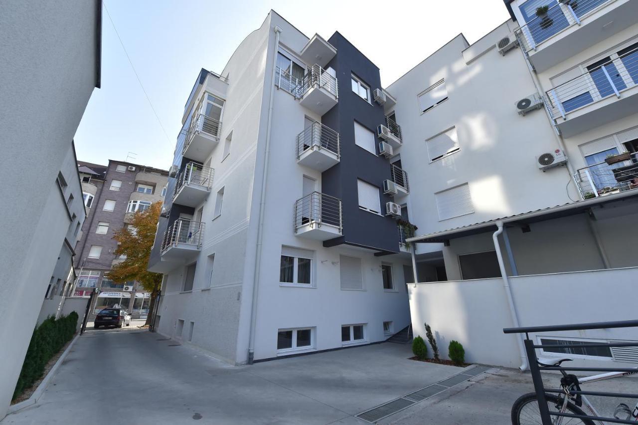 Apartment Sinisa With Garage Nowy Sad Zewnętrze zdjęcie